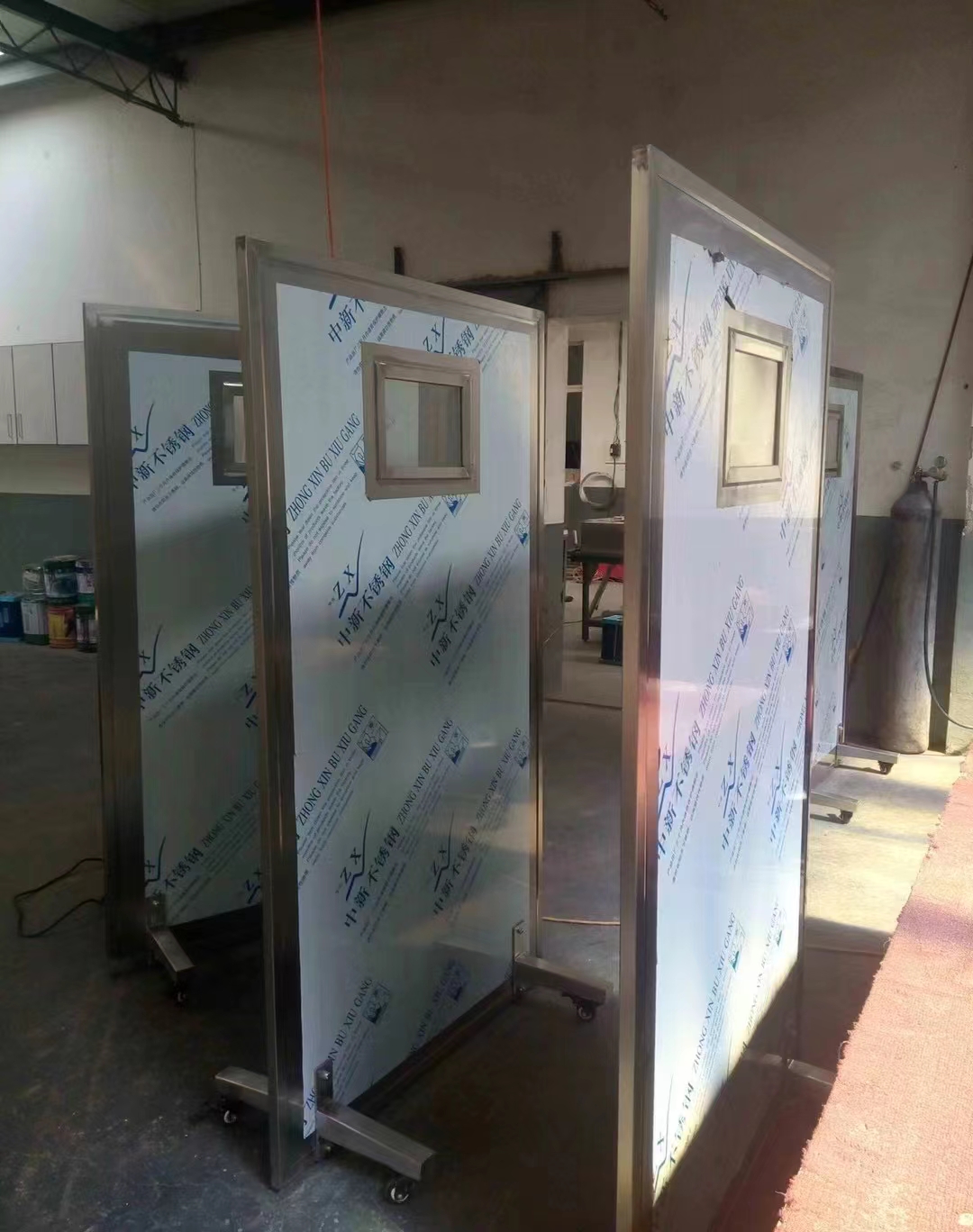 内蒙古多联移动式铅屏风