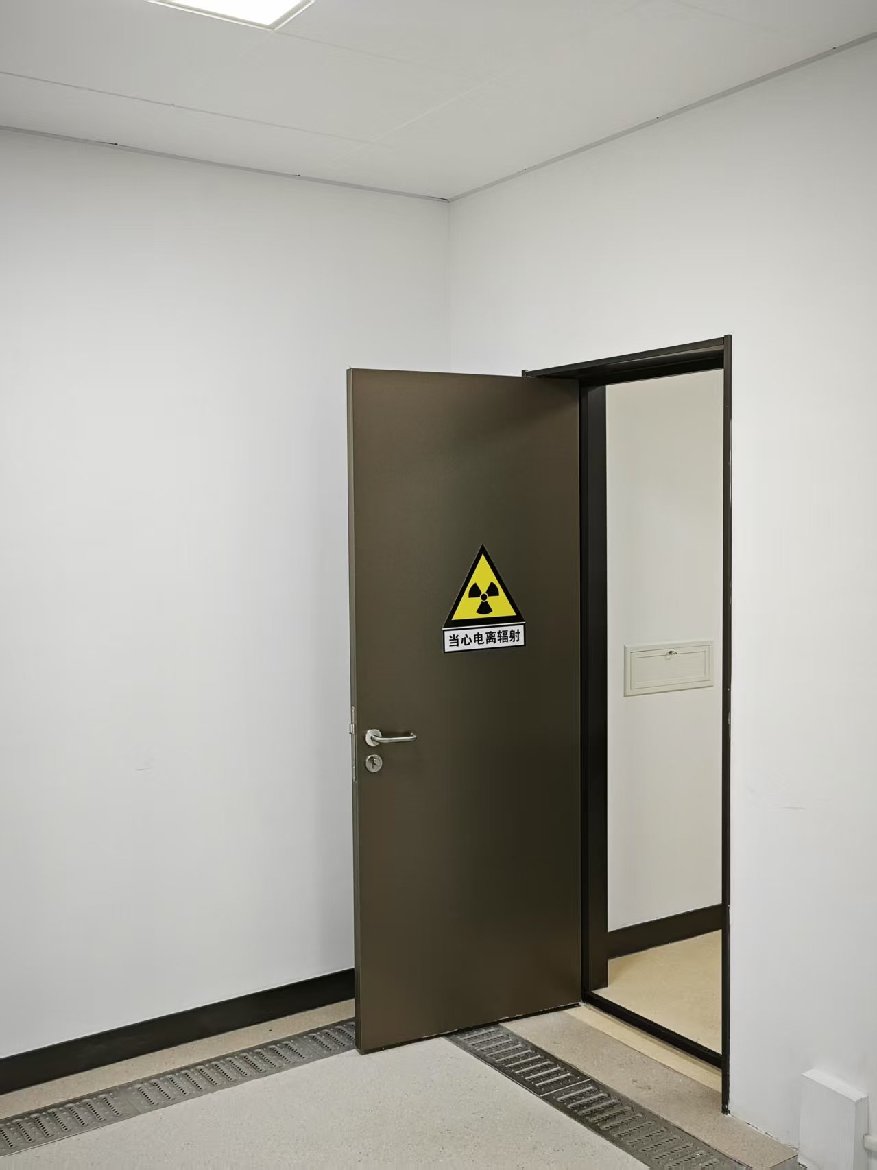 内蒙古CT室手动单开防护铅门